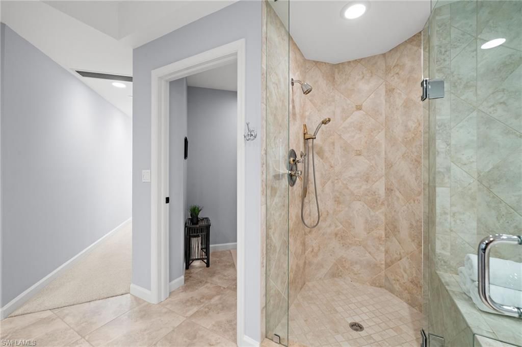 4255 Gulf Shore Blvd N, Unit 204, Naples, FL 34103 Photo