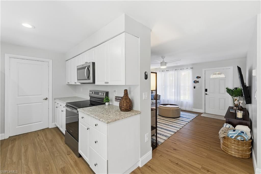 4690 Parrot Ave, Naples, FL 34104 Photo