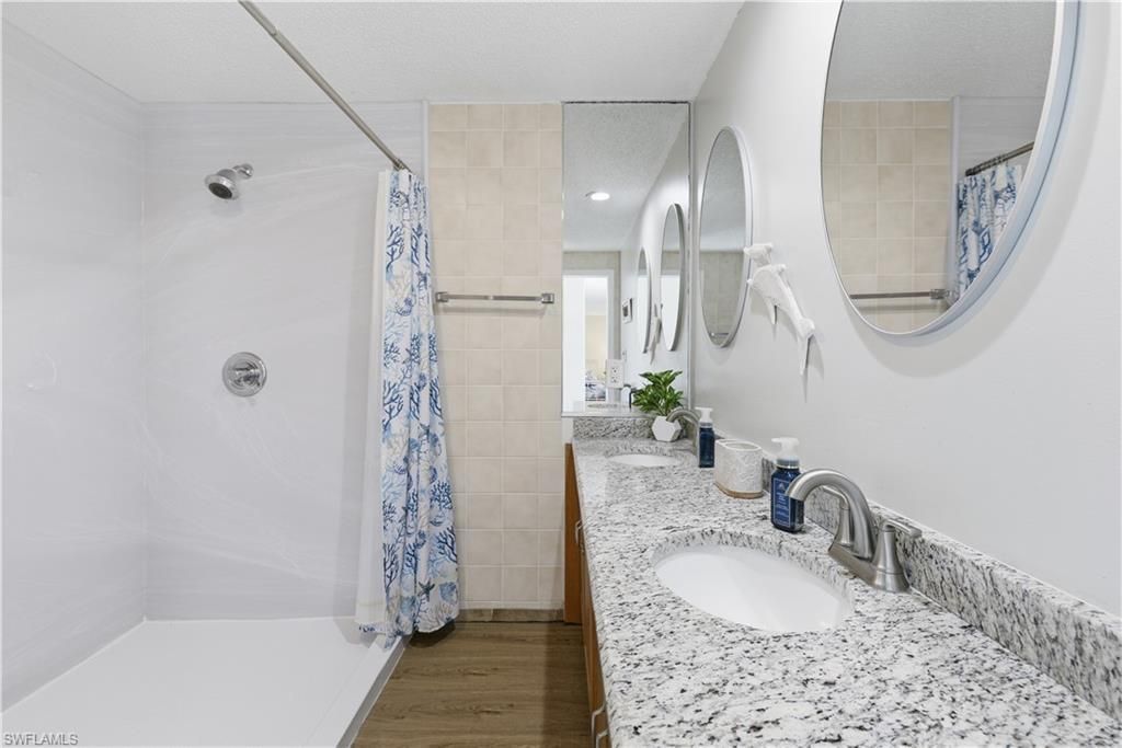 4690 Parrot Ave, Naples, FL 34104 Photo