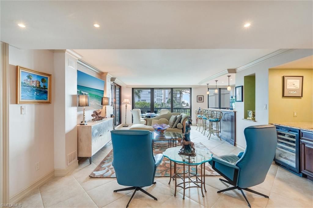 4551 Gulf Shore Blvd N, Unit 405, Naples, FL 34103 Photo