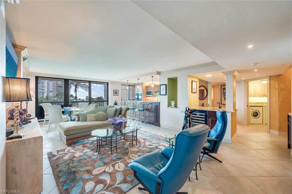 4551 Gulf Shore Blvd N, Unit 405, Naples, FL 34103 Photo