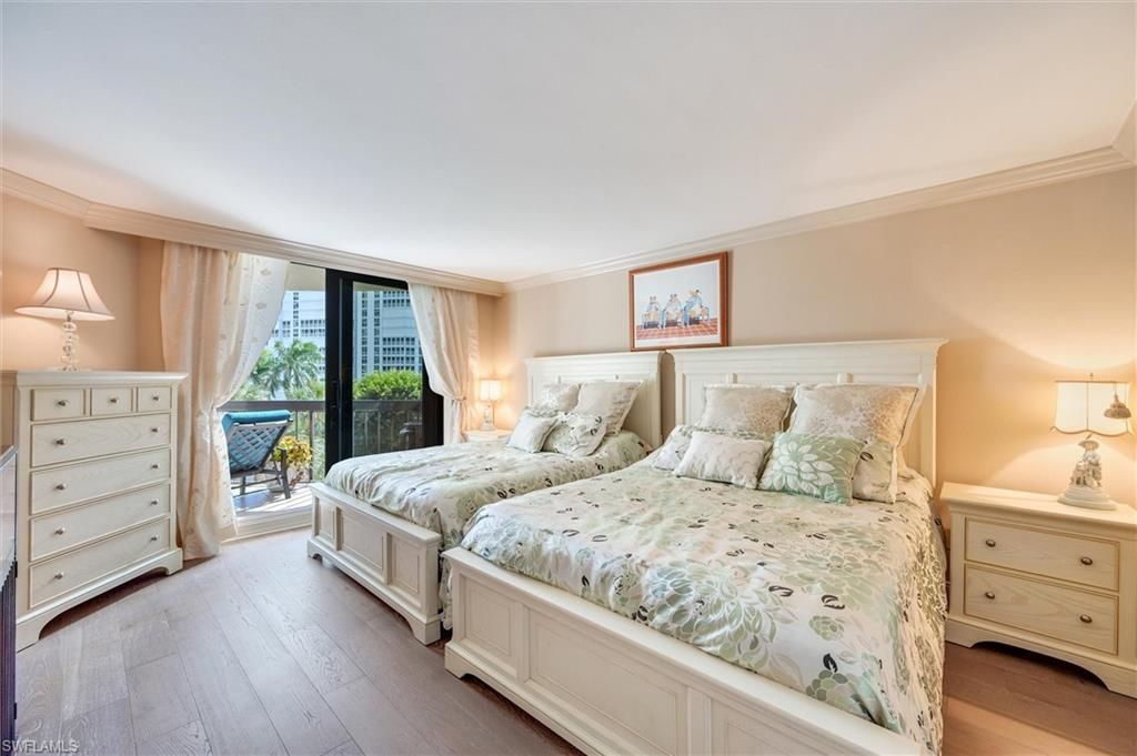 4551 Gulf Shore Blvd N, Unit 405, Naples, FL 34103 Photo