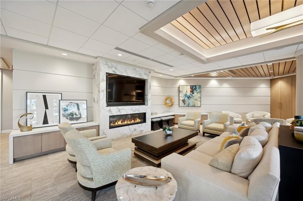 4551 Gulf Shore Blvd N, Unit 405, Naples, FL 34103 Photo