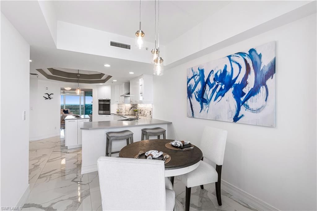 435 Dockside Dr, Unit B702, Naples, FL 34110 Photo