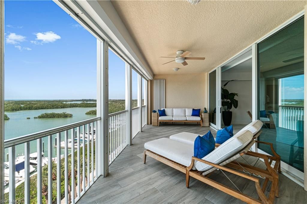435 Dockside Dr, Unit B702, Naples, FL 34110 Photo