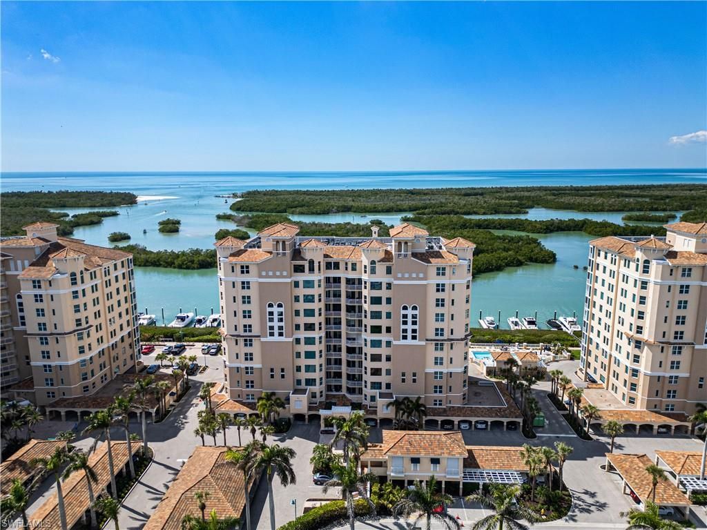 435 Dockside Dr, Unit B702, Naples, FL 34110 Photo