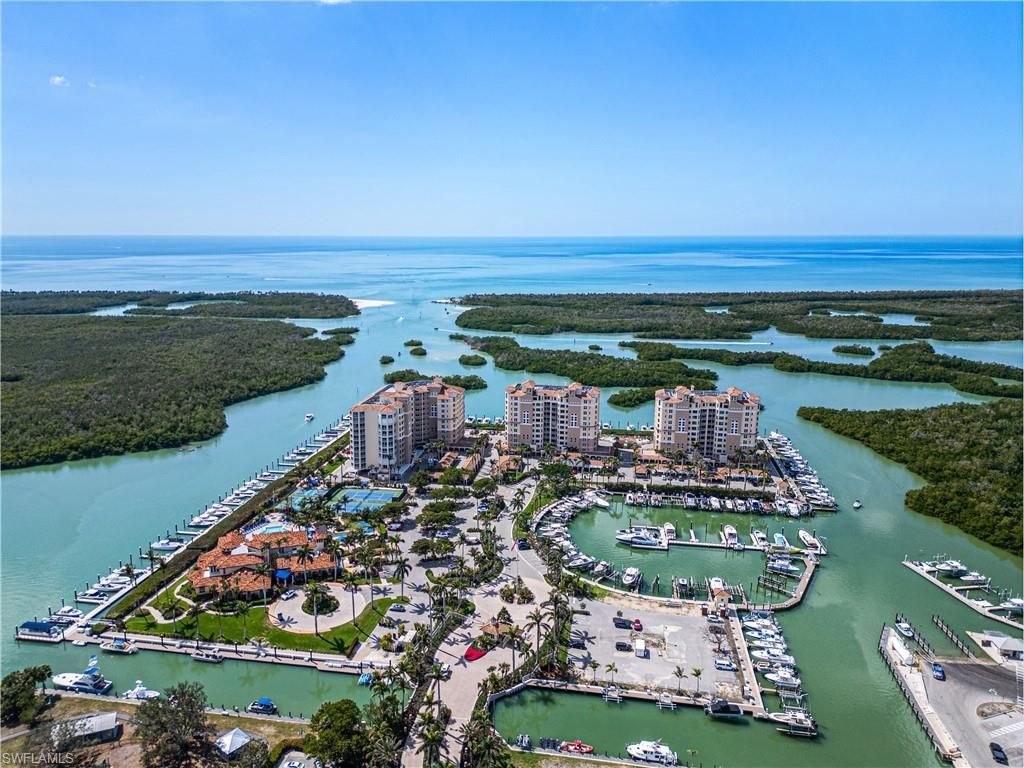 435 Dockside Dr, Unit B702, Naples, FL 34110 Photo