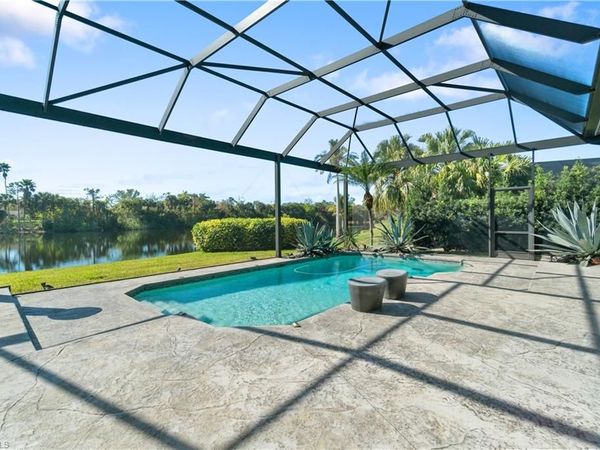 570 Portsmouth CT , NAPLES, FL 34110