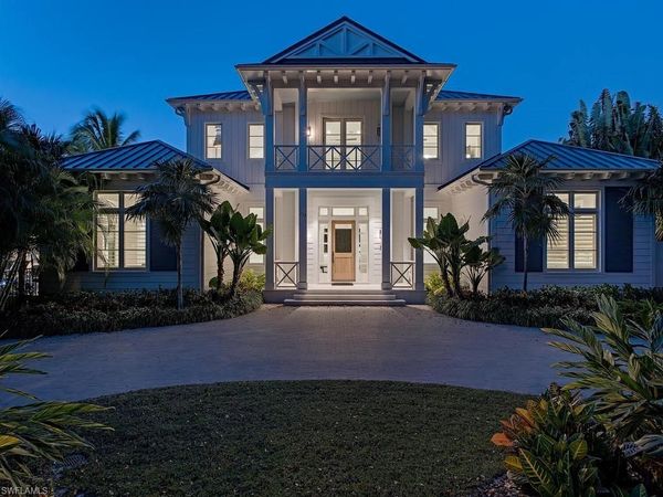 225 4th AVE N, NAPLES, FL 34102