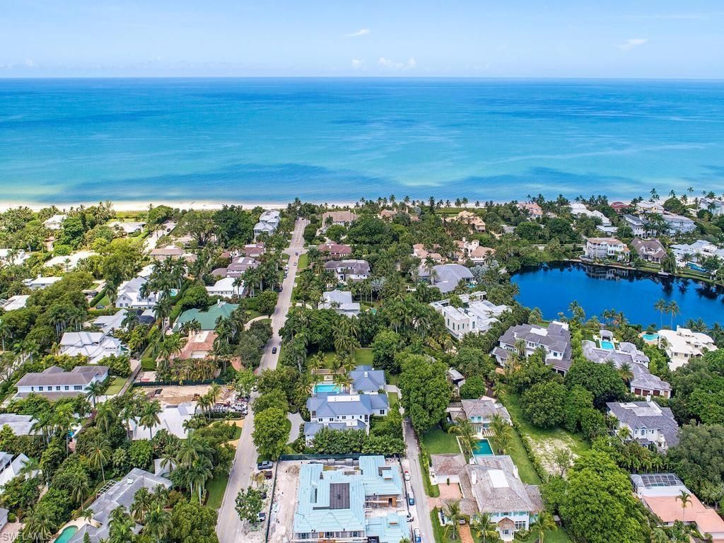 225 4th Ave N, Naples, FL 34102 Photo