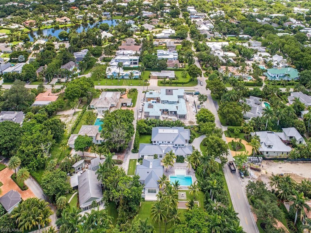 225 4th Ave N, Naples, FL 34102 Photo