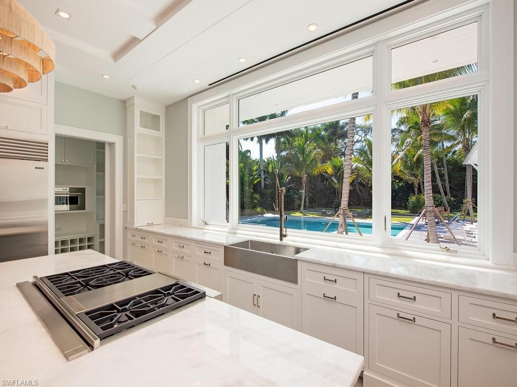 225 4th Ave N, Naples, FL 34102 Photo