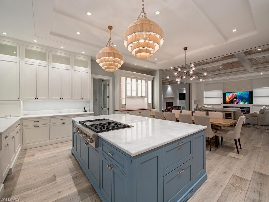 225 4th Ave N, Naples, FL 34102 Photo