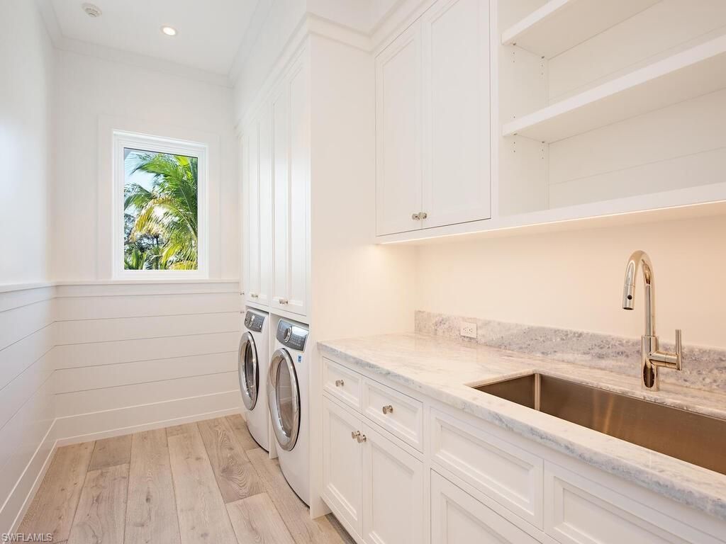 225 4th Ave N, Naples, FL 34102 Photo