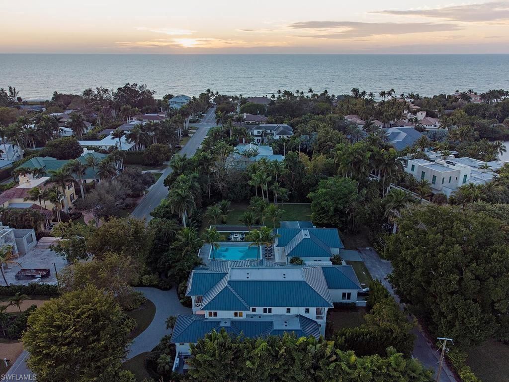 225 4th Ave N, Naples, FL 34102 Photo