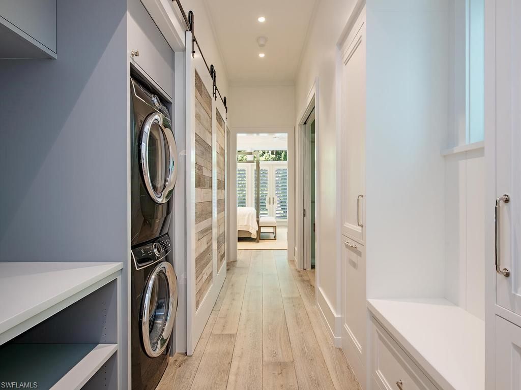 225 4th Ave N, Naples, FL 34102 Photo