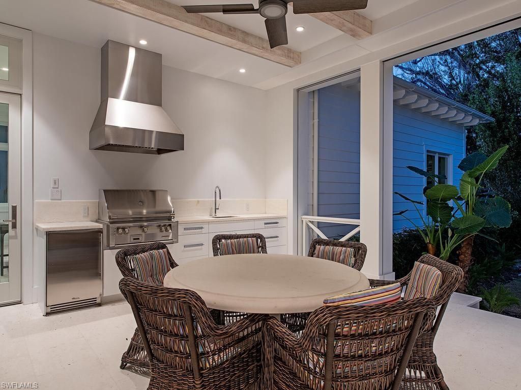 225 4th Ave N, Naples, FL 34102 Photo