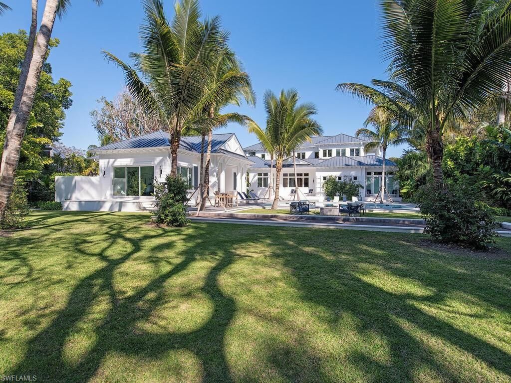 225 4th Ave N, Naples, FL 34102 Photo