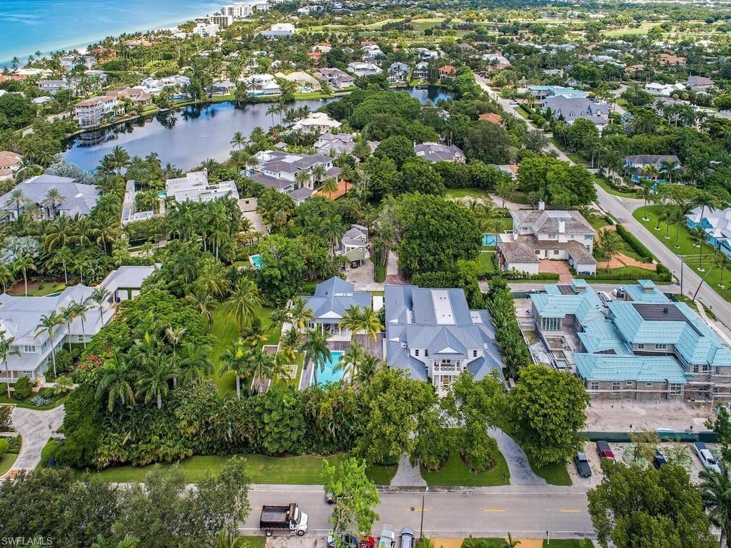 225 4th Ave N, Naples, FL 34102 Photo