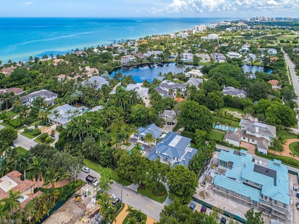 225 4th Ave N, Naples, FL 34102 Photo