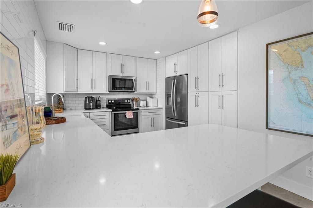 474 Lake Murex Cir, Sanibel, FL 33957 Photo