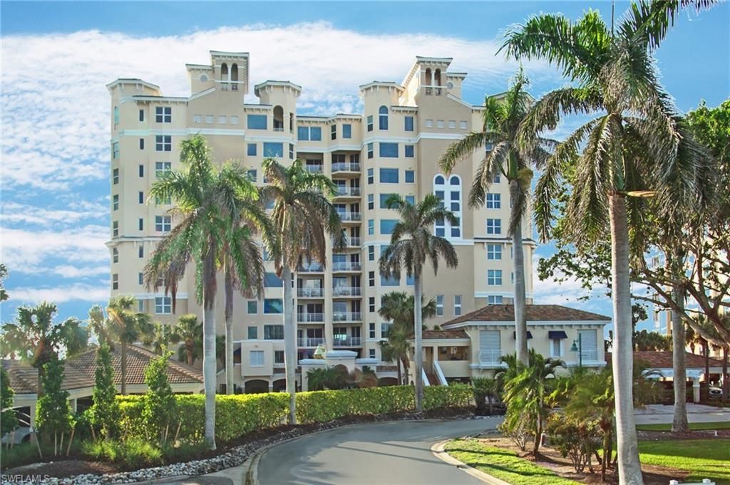 435 Dockside Dr, Unit B803, Naples, FL 34110 Photo