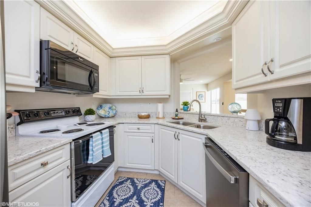 2885 Citrus Lake Dr, Unit N103, Naples, FL 34109 Photo