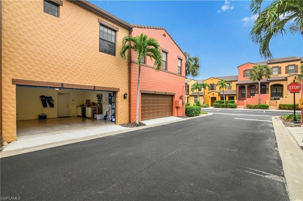 9108 Capistrano St S, Unit 7402, Naples, FL 34113 Photo