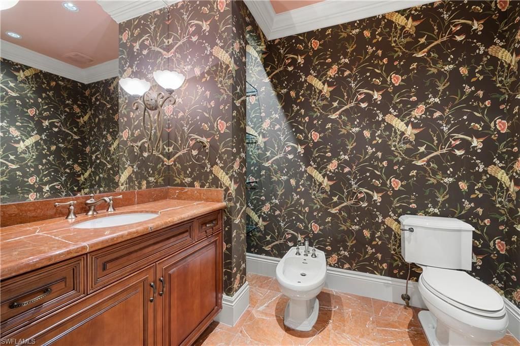 1400 Gulf Shore Blvd N, Unit 201, Naples, FL 34102 Photo