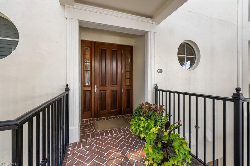 1400 Gulf Shore Blvd N, Unit 201, Naples, FL 34102 Photo