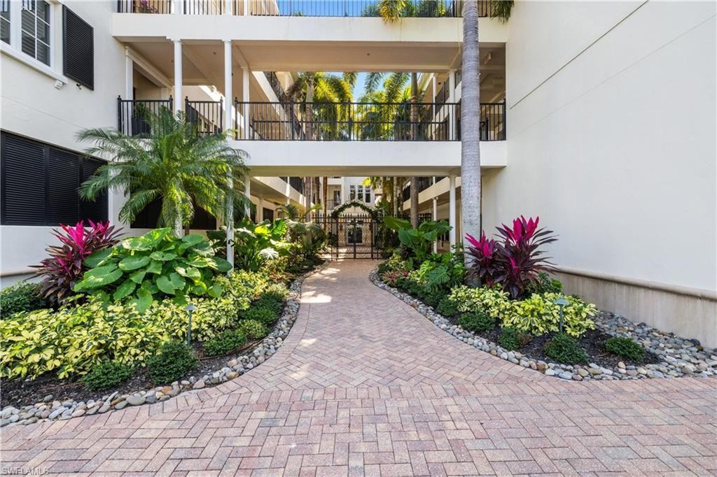 1400 Gulf Shore Blvd N, Unit 201, Naples, FL 34102 Photo
