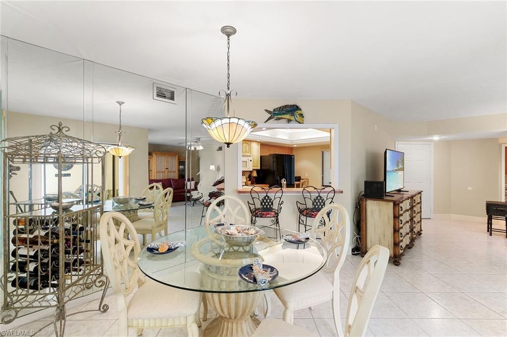 592 Beachwalk Cir, Unit N102, Naples, FL 34108 Photo