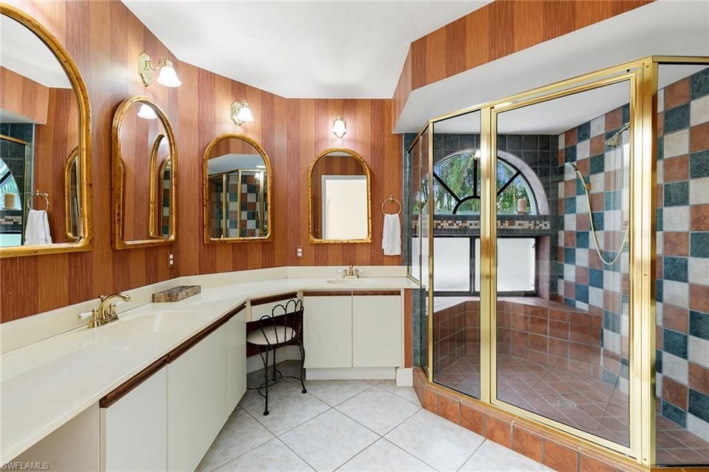 592 Beachwalk Cir, Unit N102, Naples, FL 34108 Photo