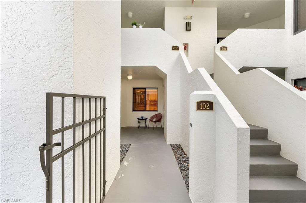 592 Beachwalk Cir, Unit N102, Naples, FL 34108 Photo
