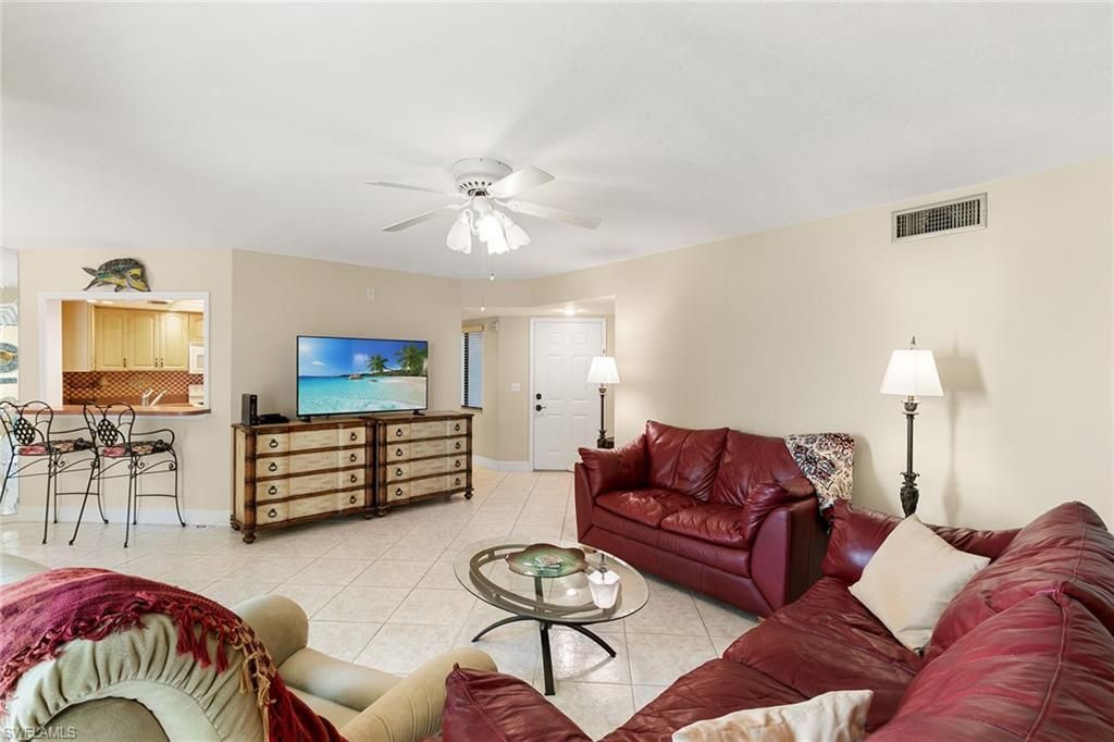 592 Beachwalk Cir, Unit N102, Naples, FL 34108 Photo