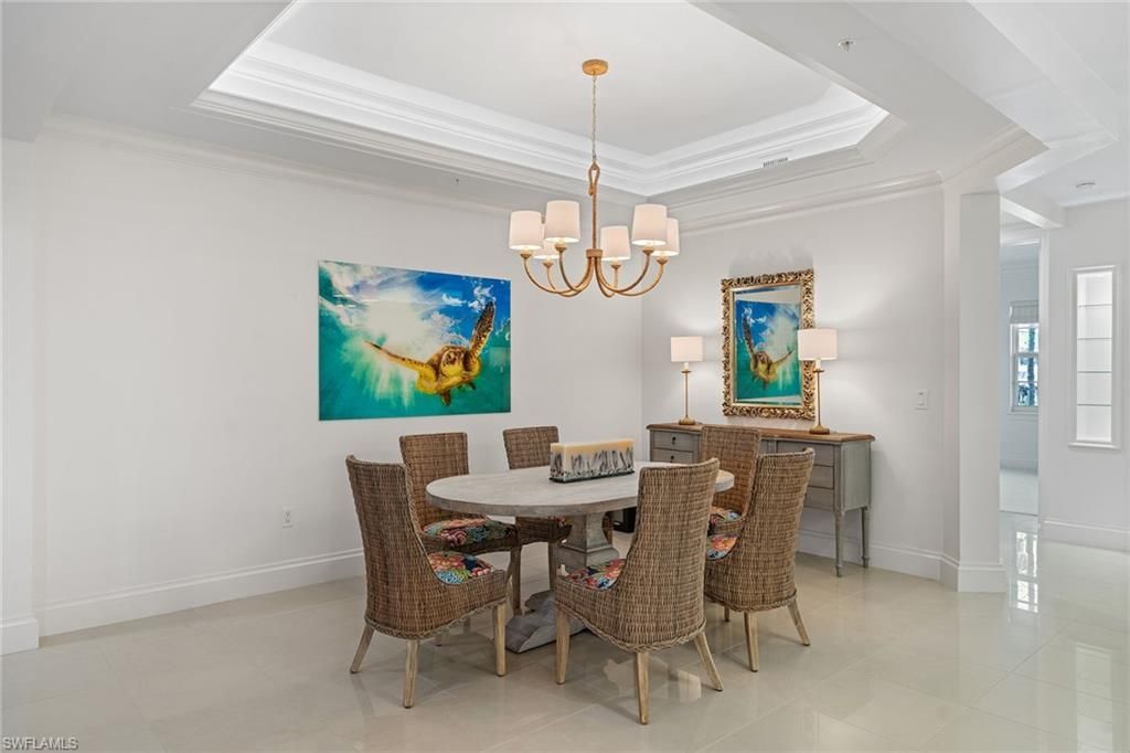 411 6th St S, Unit 202, Naples, FL 34102 Photo