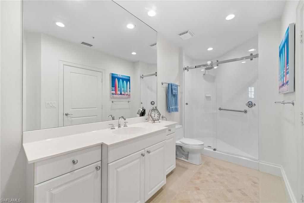 411 6th St S, Unit 202, Naples, FL 34102 Photo