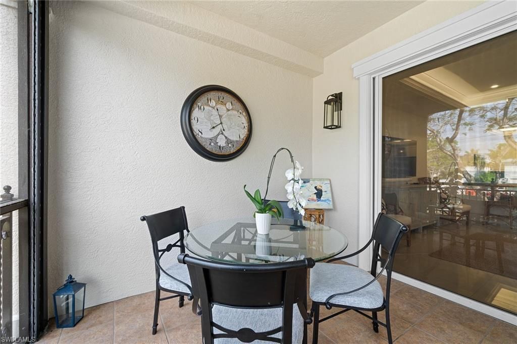 411 6th St S, Unit 202, Naples, FL 34102 Photo