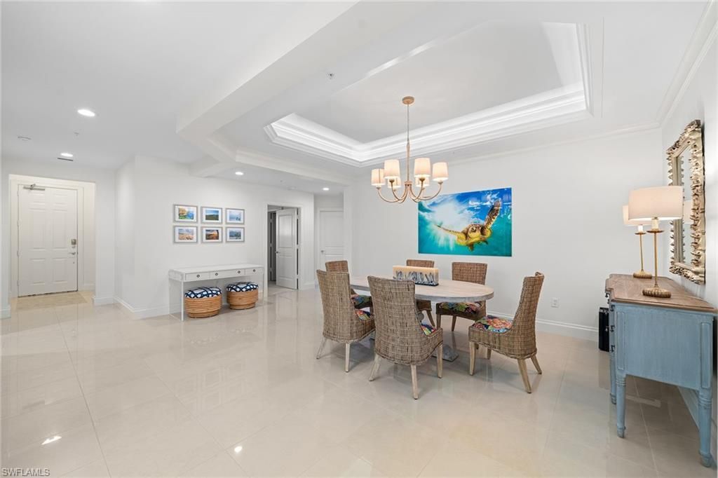 411 6th St S, Unit 202, Naples, FL 34102 Photo