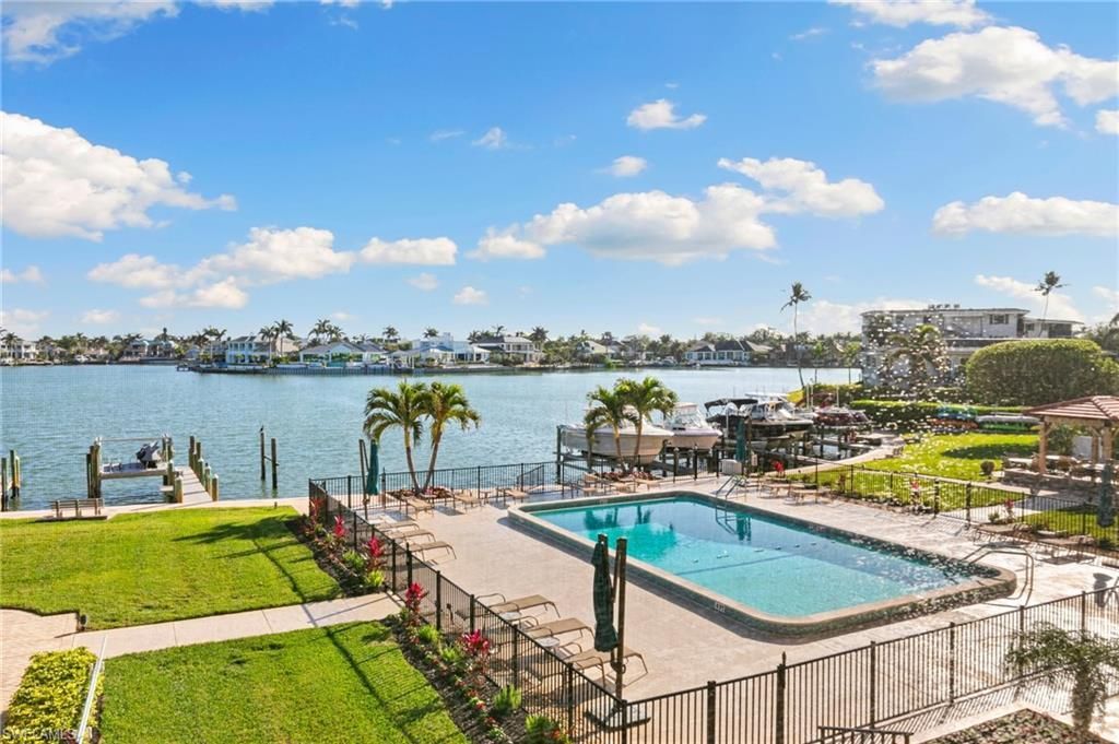 3430 Gulf Shore Blvd N, Unit 2B, Naples, FL 34103 Photo