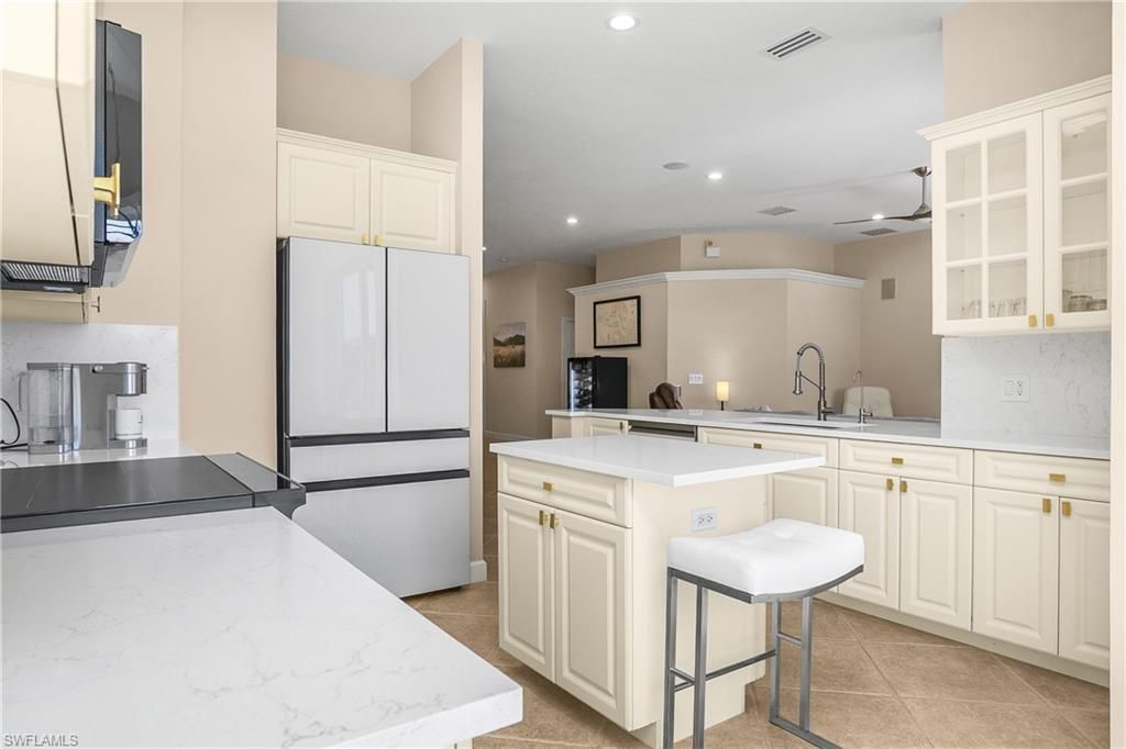 9261 Indigo Isle Ct, Unit 202, Estero, FL 34135 Photo