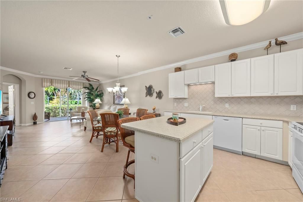 9601 Spanish Moss Way, Unit 3615, Bonita Springs, FL 34135 Photo
