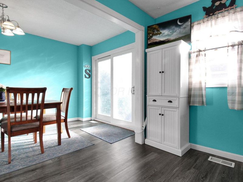 516 Pamlico Street, Columbus, OH 43228 Photo 10