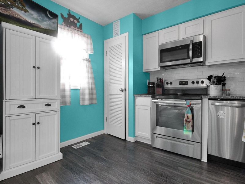 516 Pamlico Street, Columbus, OH 43228 Photo 11