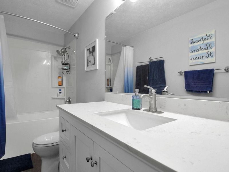 516 Pamlico Street, Columbus, OH 43228 Photo 12