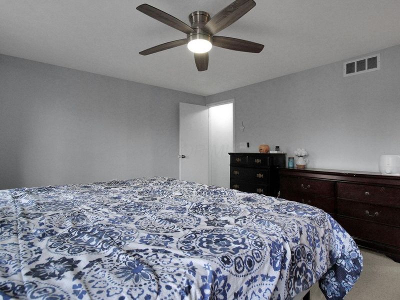 516 Pamlico Street, Columbus, OH 43228 Photo 14