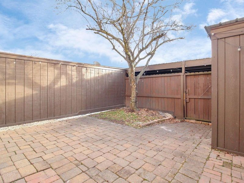 516 Pamlico Street, Columbus, OH 43228 Photo 23