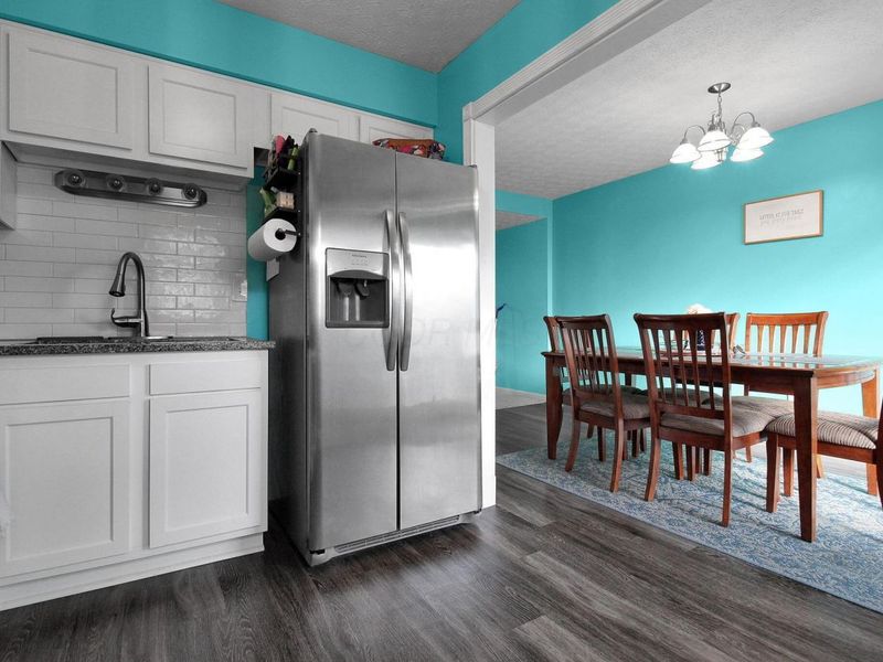 516 Pamlico Street, Columbus, OH 43228 Photo 9