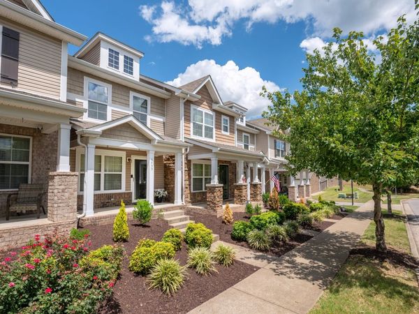 1433 Riverbrook Dr, Hermitage, TN 37076