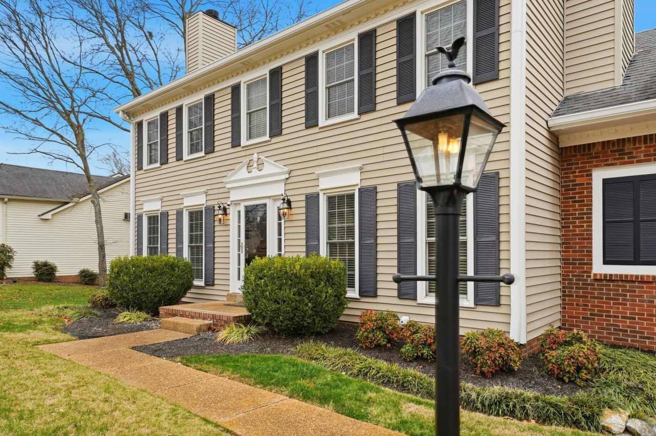 129 Devonshire Trl, Hendersonville, TN 37075 Main Photo